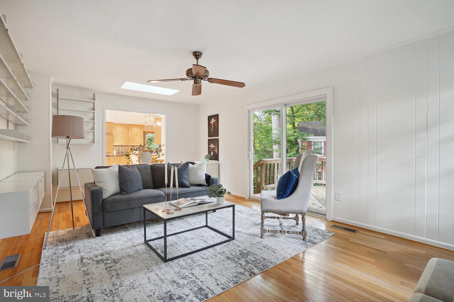 1900 Miracle Ln