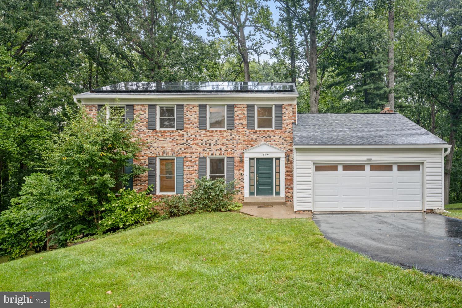 1900 Miracle Ln