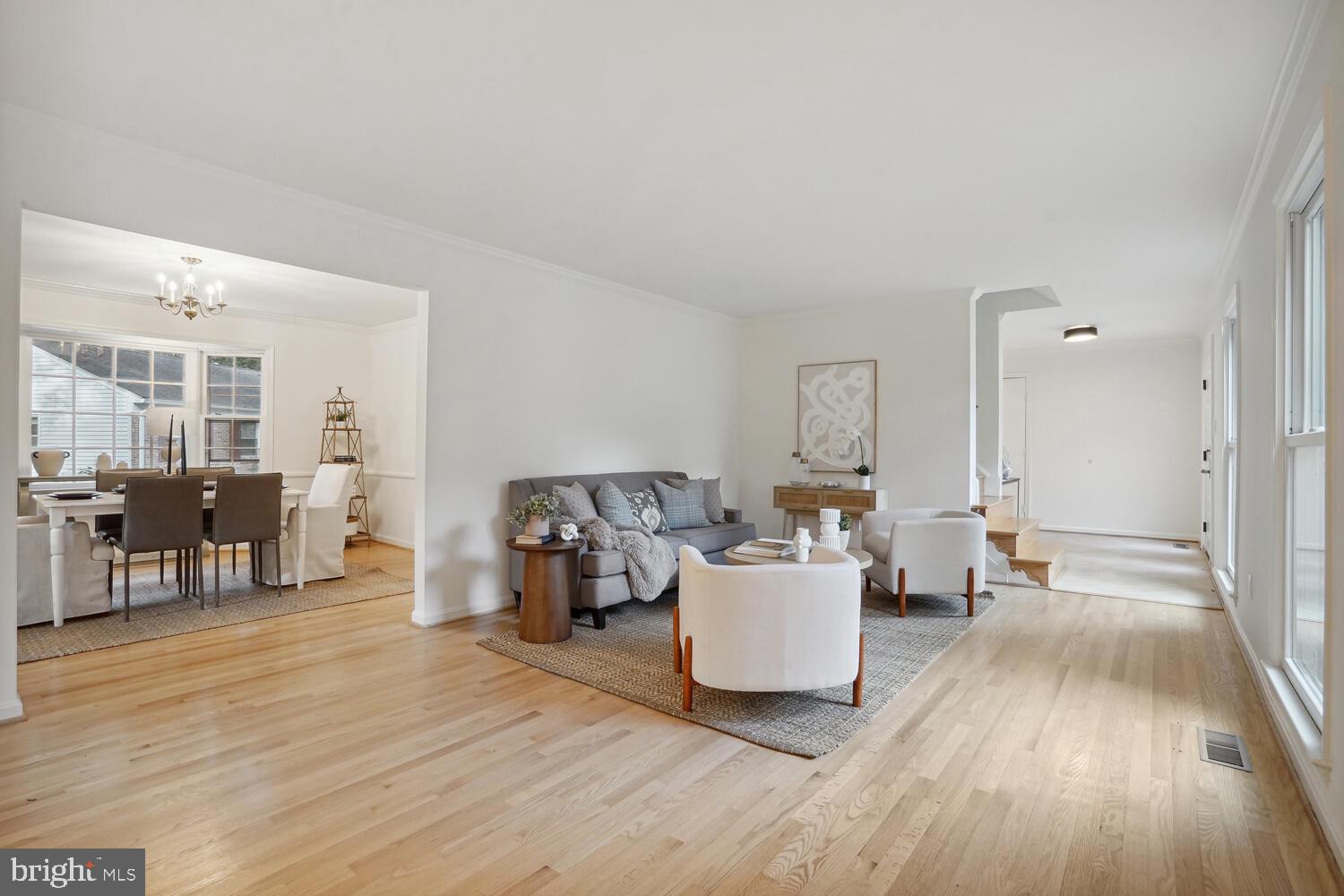 1900 Miracle Ln