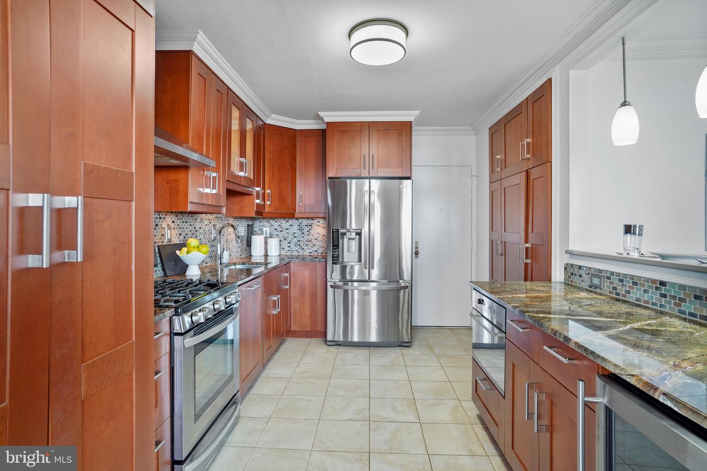 3701 S George Mason Dr #2112n