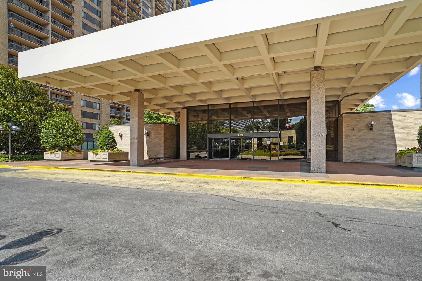 3701 S George Mason Dr #2112n