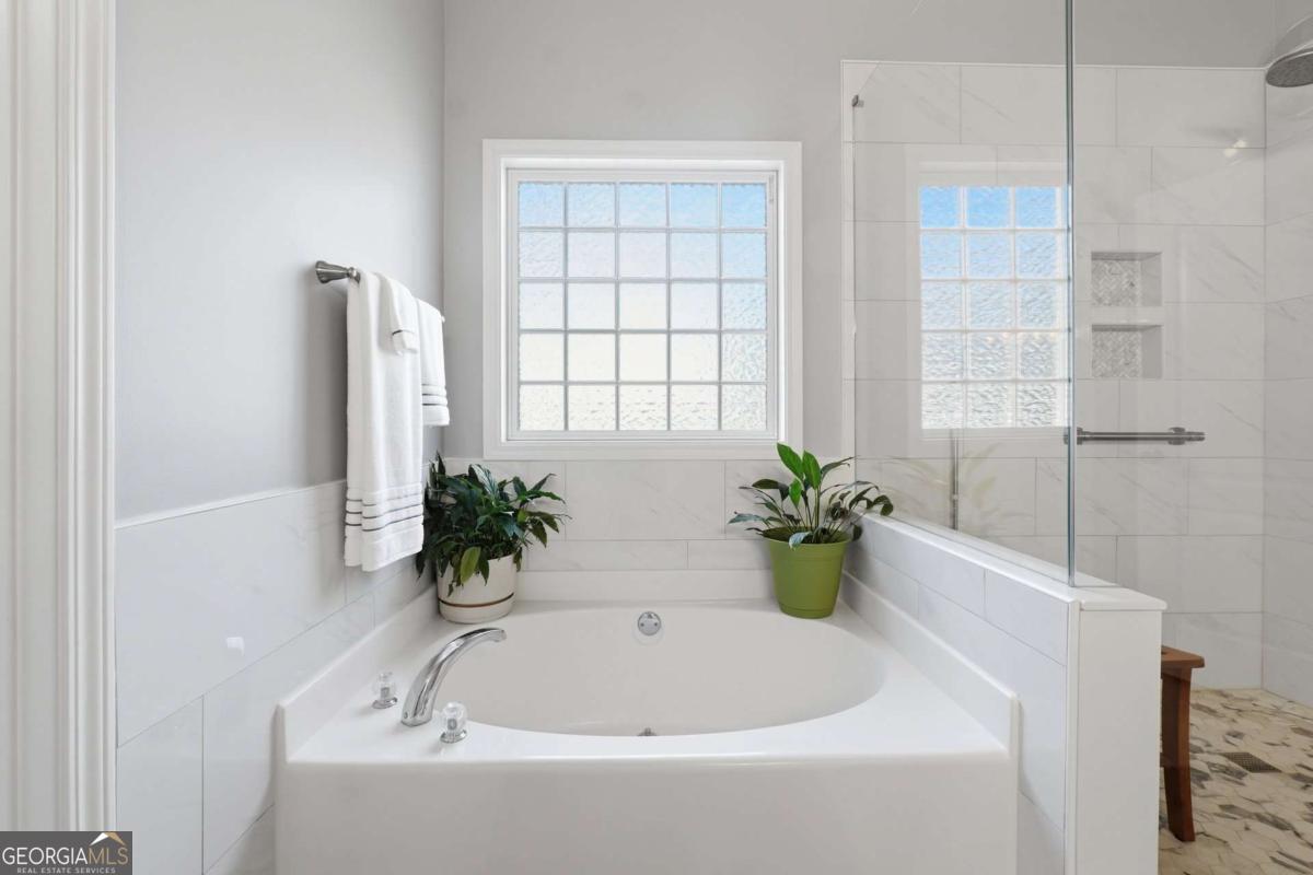 1265 Creek Pointe Circle