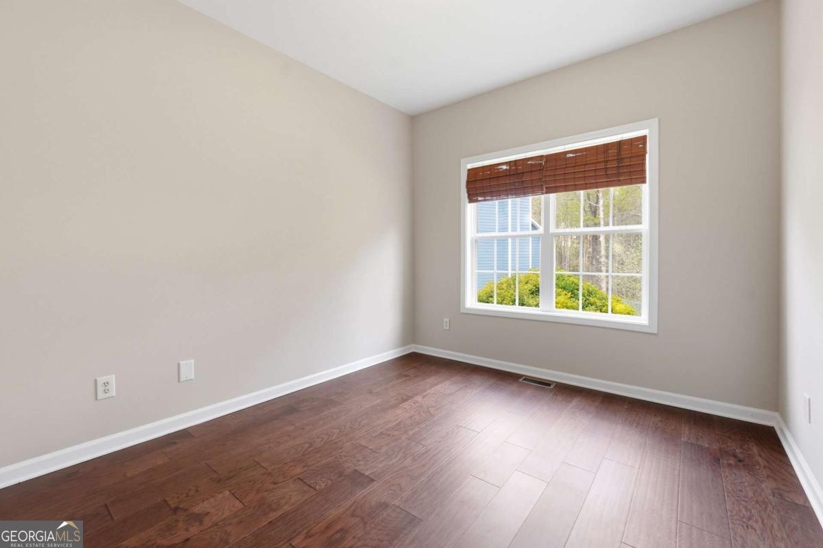 2328 Coinsborough Way