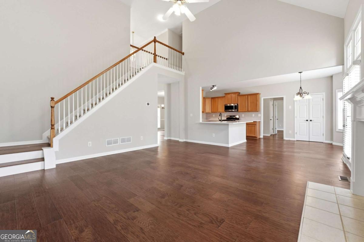 2328 Coinsborough Way