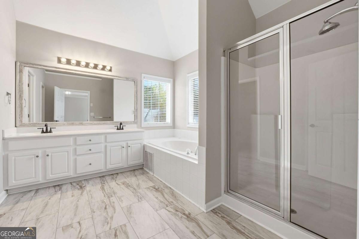 2328 Coinsborough Way