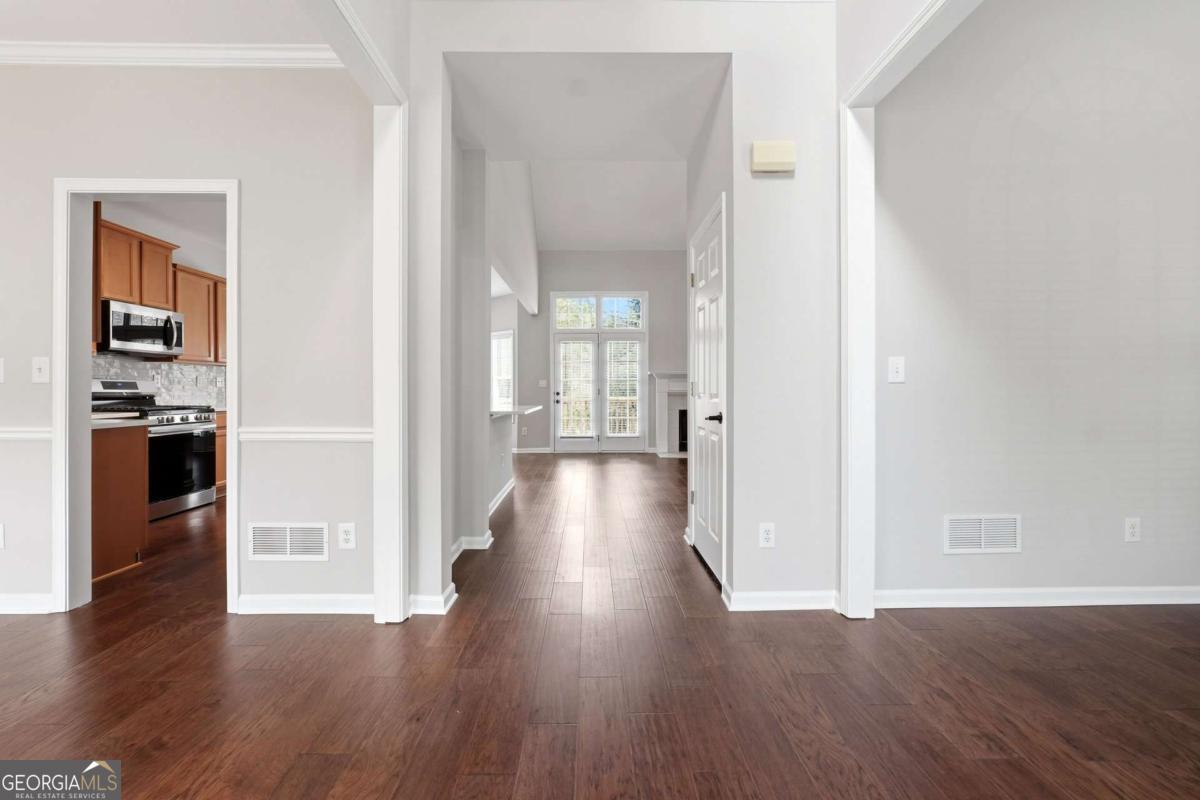 2328 Coinsborough Way