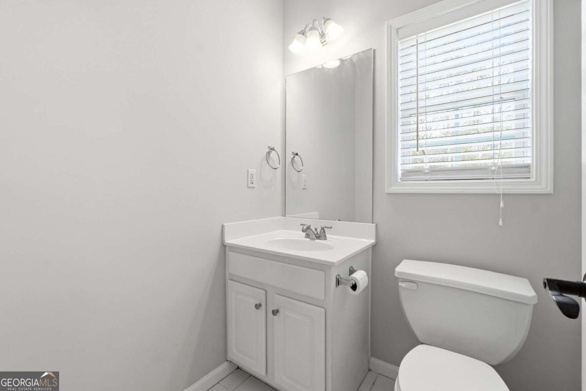 2328 Coinsborough Way