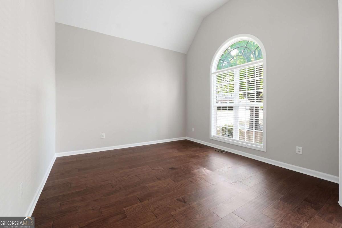 2328 Coinsborough Way