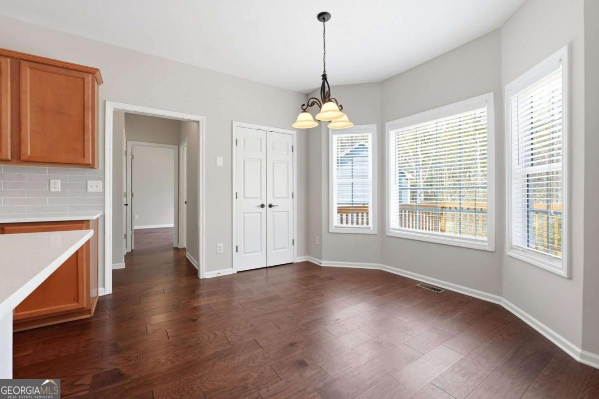 2328 Coinsborough Way