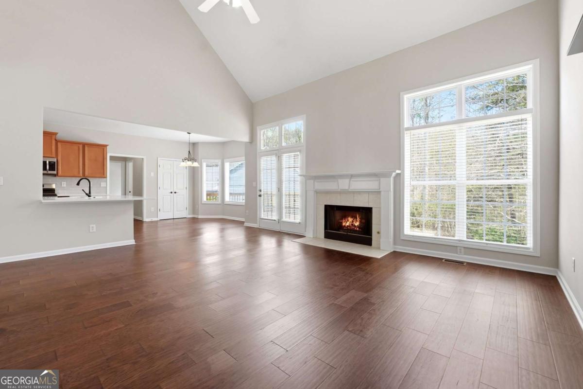 2328 Coinsborough Way