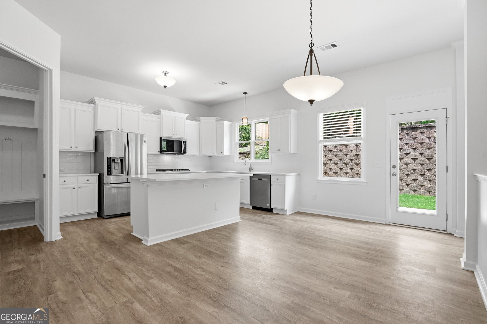 1222 Marinette Way
