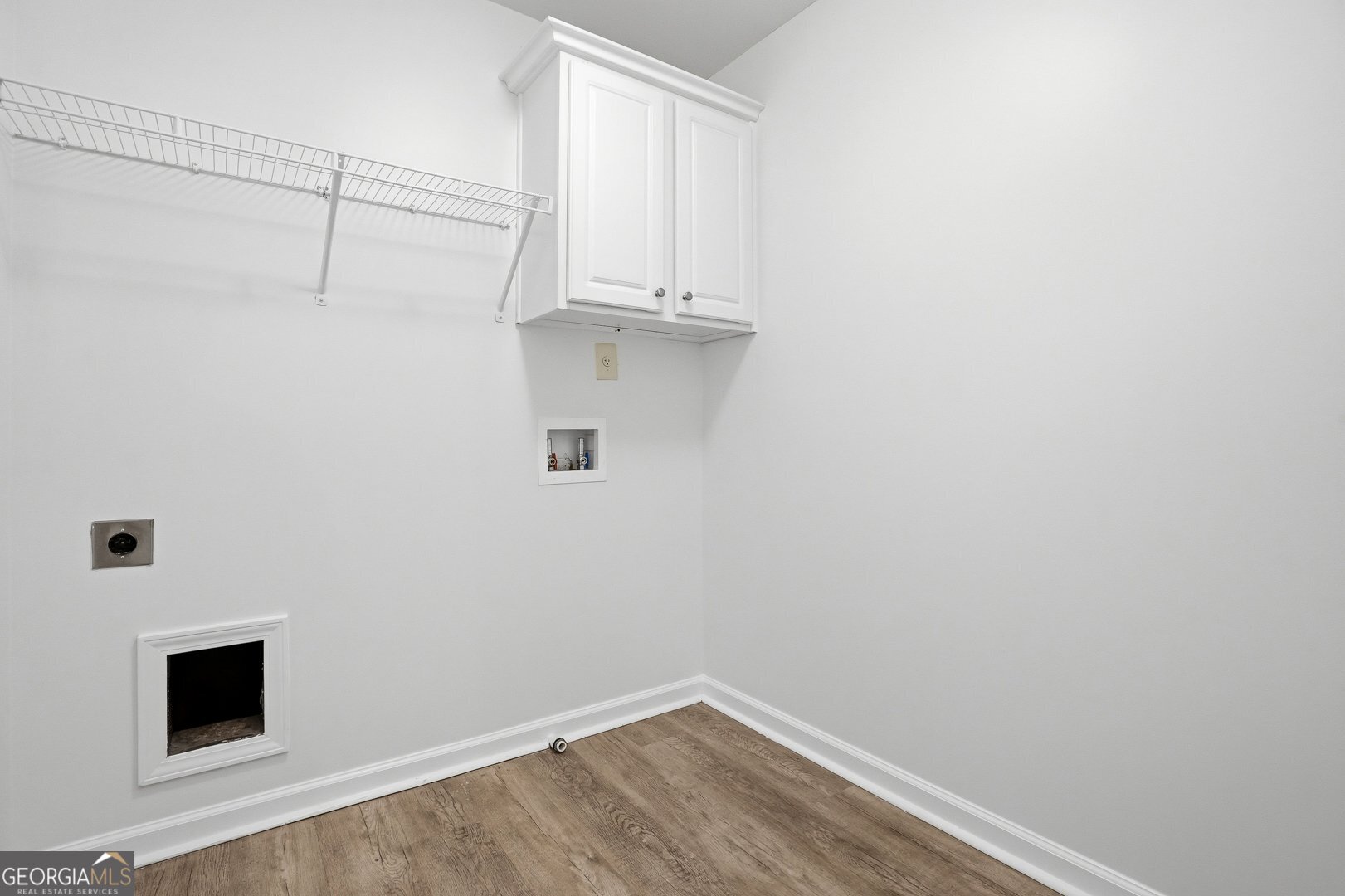 1222 Marinette Way