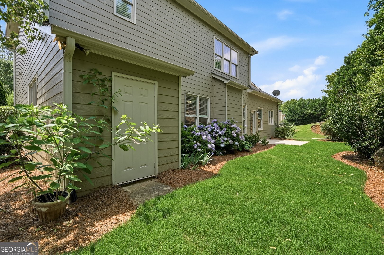 1222 Marinette Way