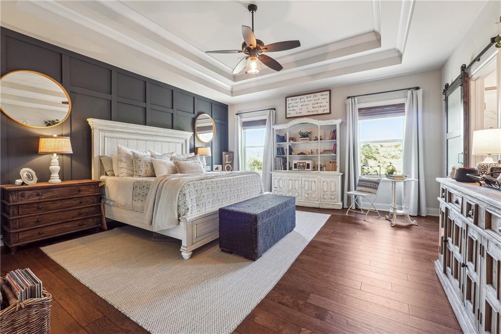 7111 Lake Edge Drive