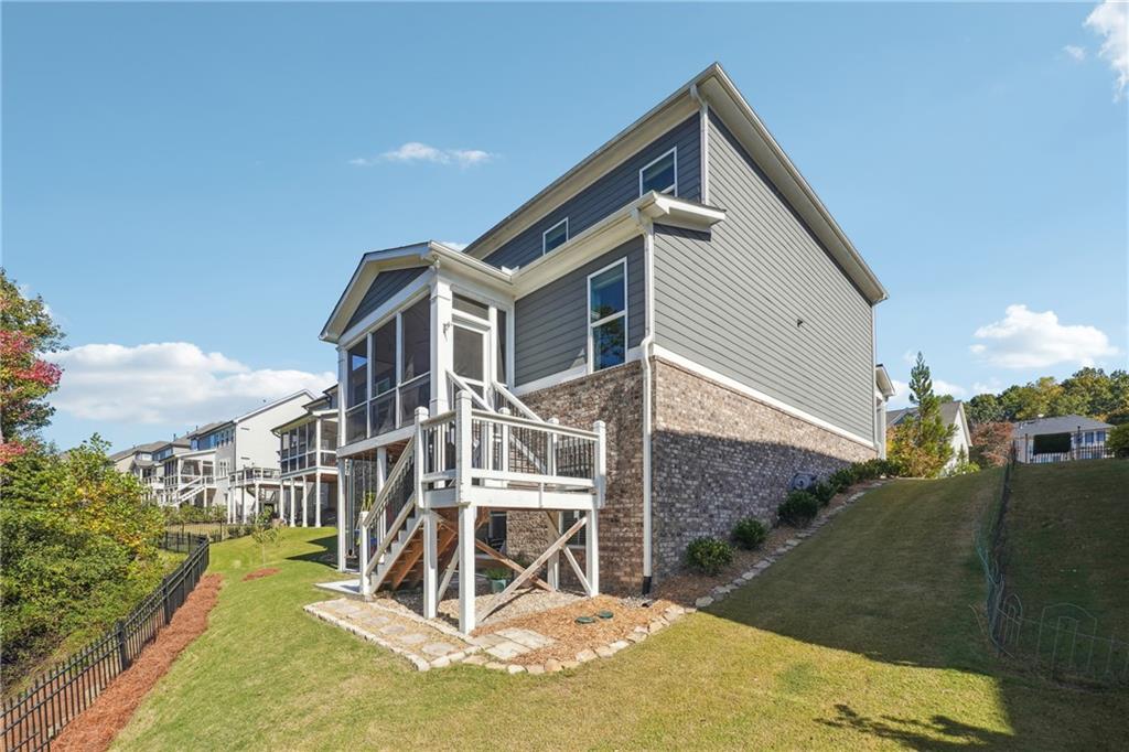 7111 Lake Edge Drive