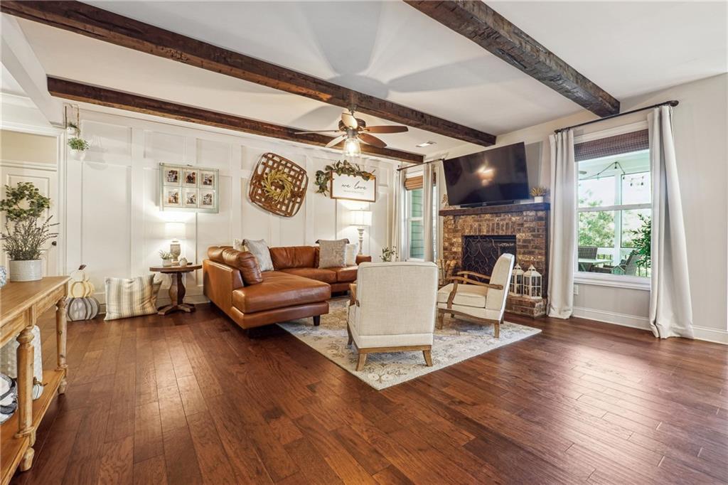 7111 Lake Edge Drive