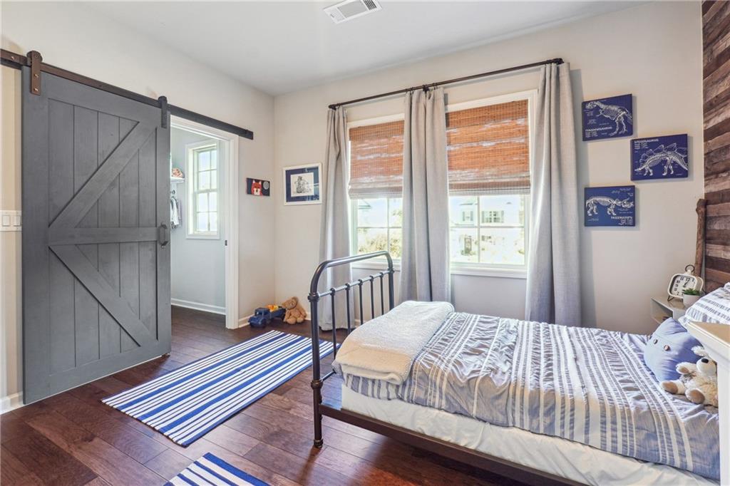 7111 Lake Edge Drive