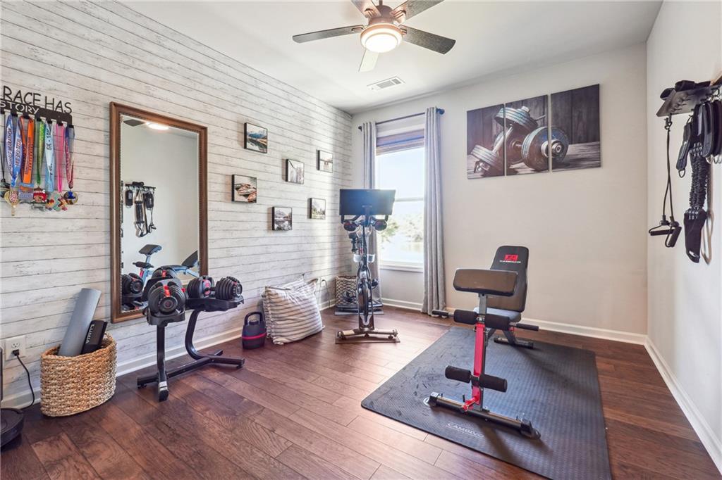 7111 Lake Edge Drive