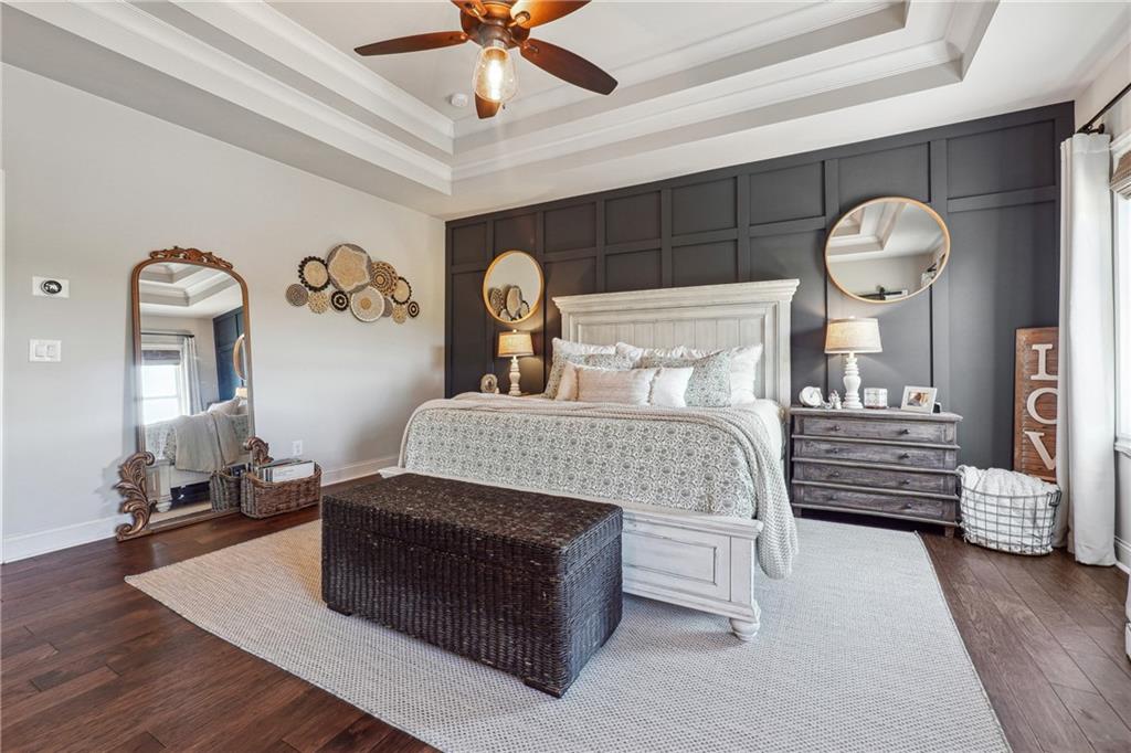 7111 Lake Edge Drive