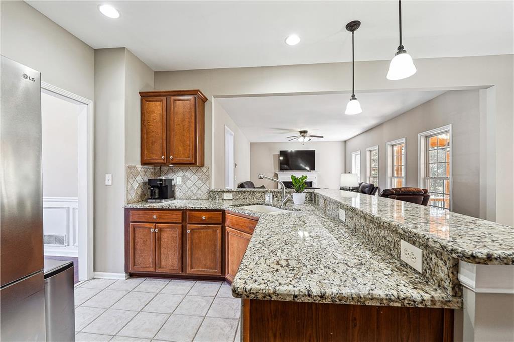 2313 Coinsborough Way