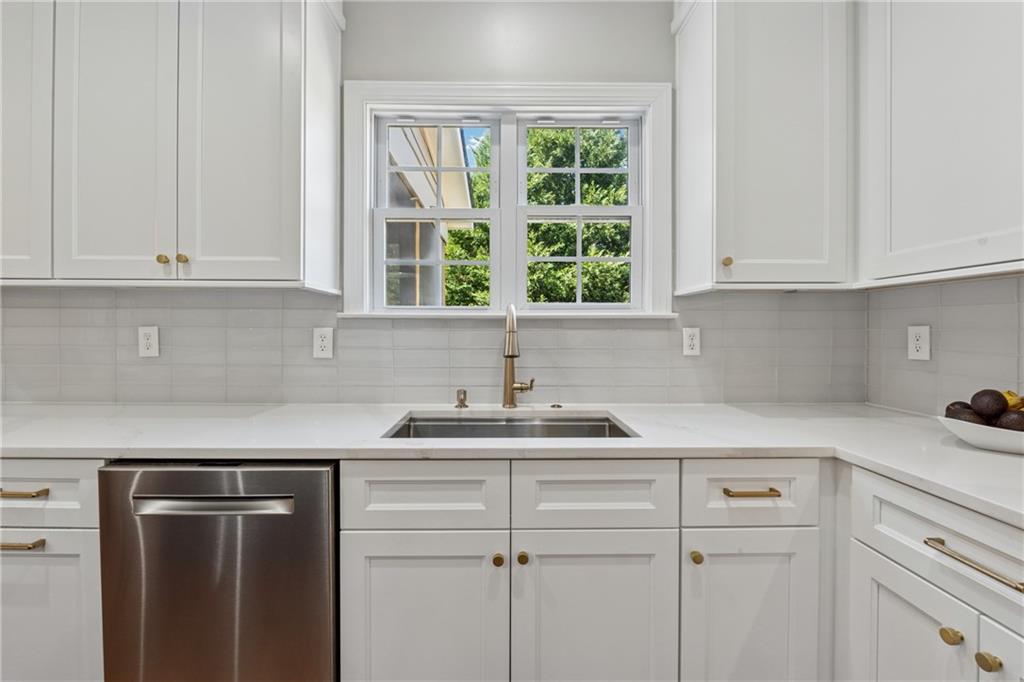 7714 Copper Kettle Way