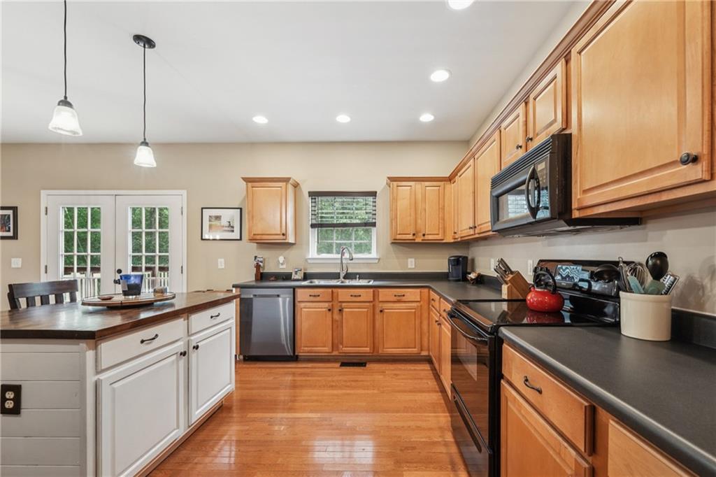 6521 Boulder Crest Court