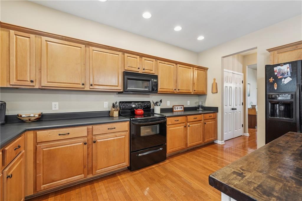 6521 Boulder Crest Court