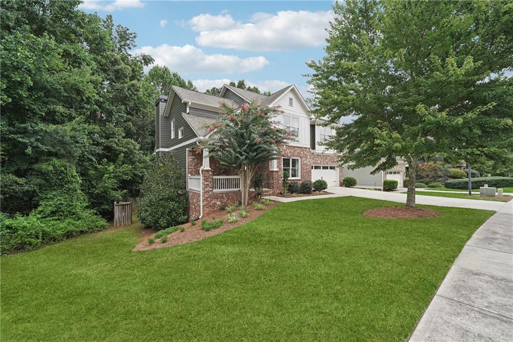 3332 Holly Glen Drive