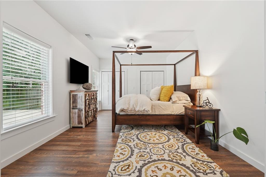 3332 Holly Glen Drive