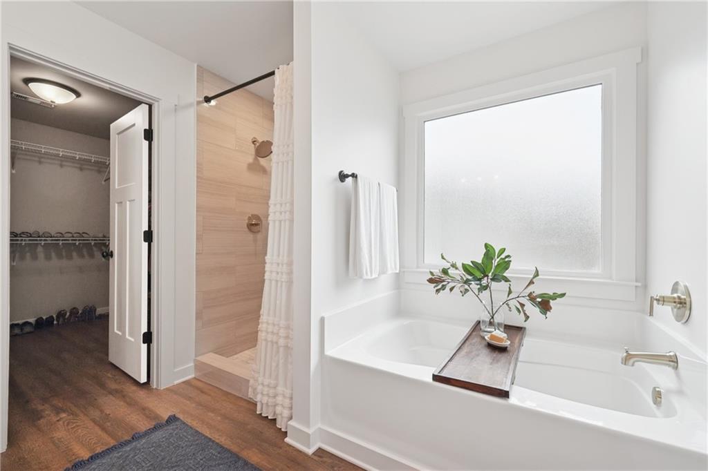 3332 Holly Glen Drive