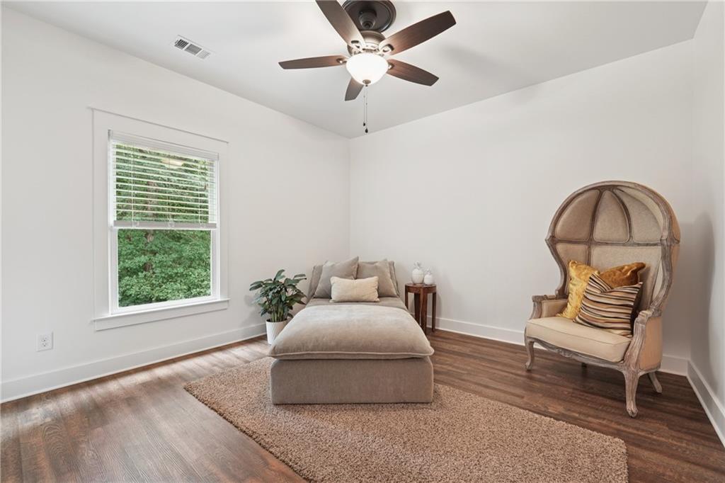 3332 Holly Glen Drive