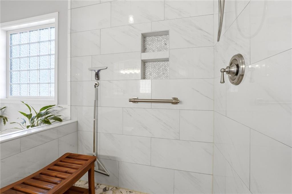 1265 Creek Pointe Circle