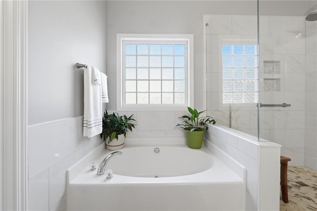 1265 Creek Pointe Circle