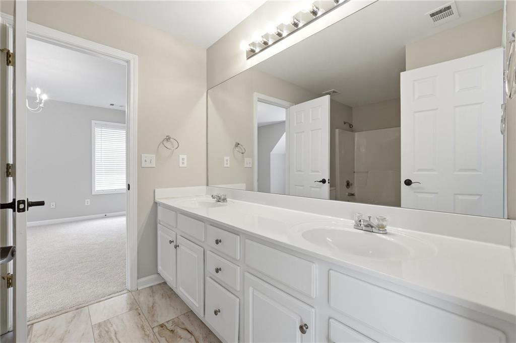 2328 Coinsborough Way