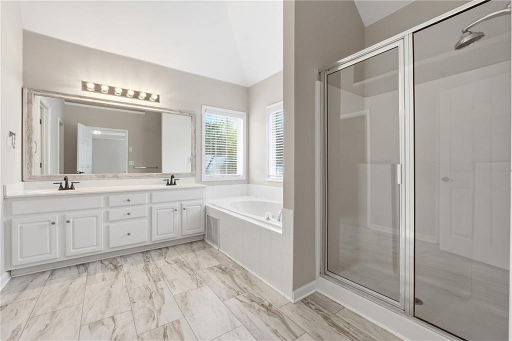 2328 Coinsborough Way