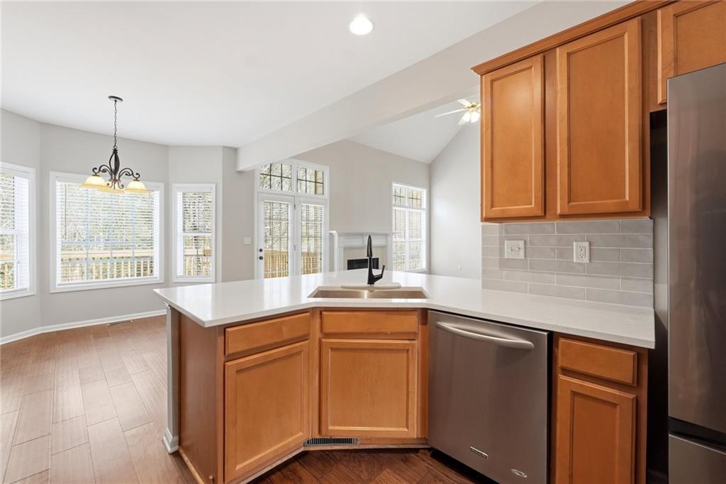 2328 Coinsborough Way