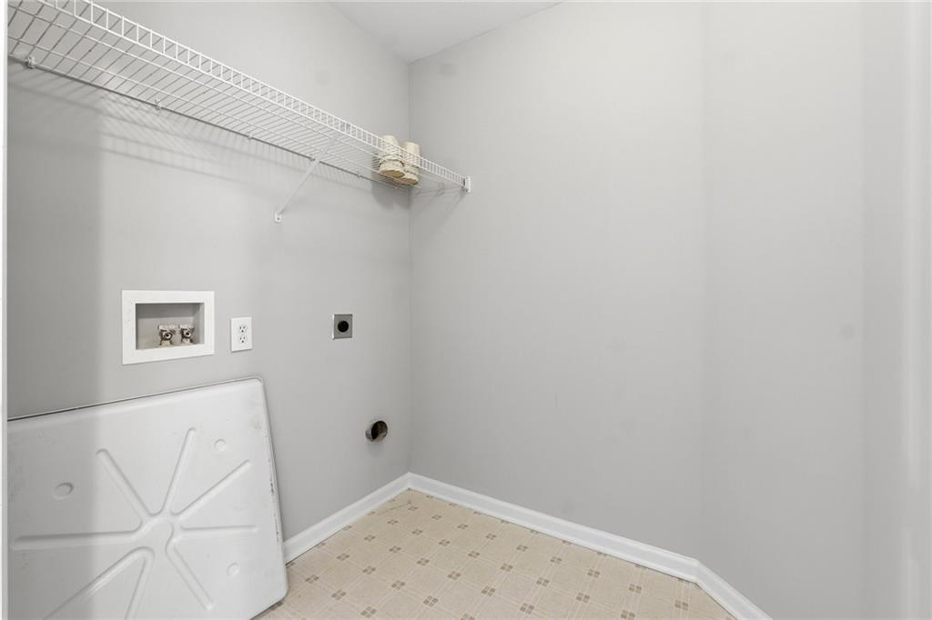 2328 Coinsborough Way