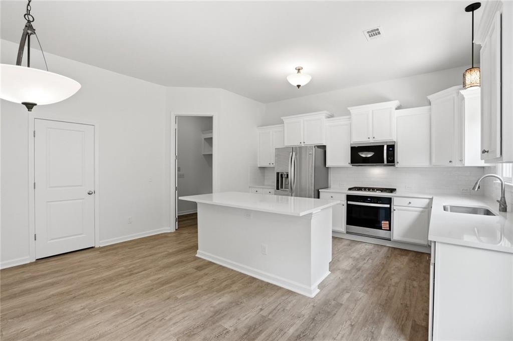 1222 Marinette Way