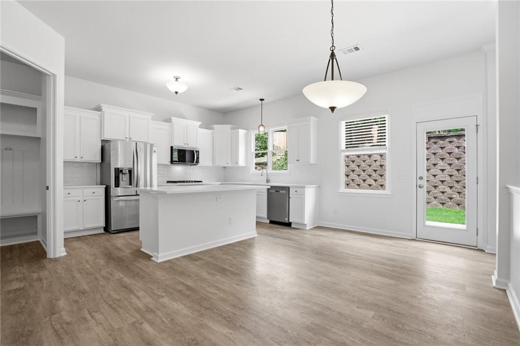 1222 Marinette Way