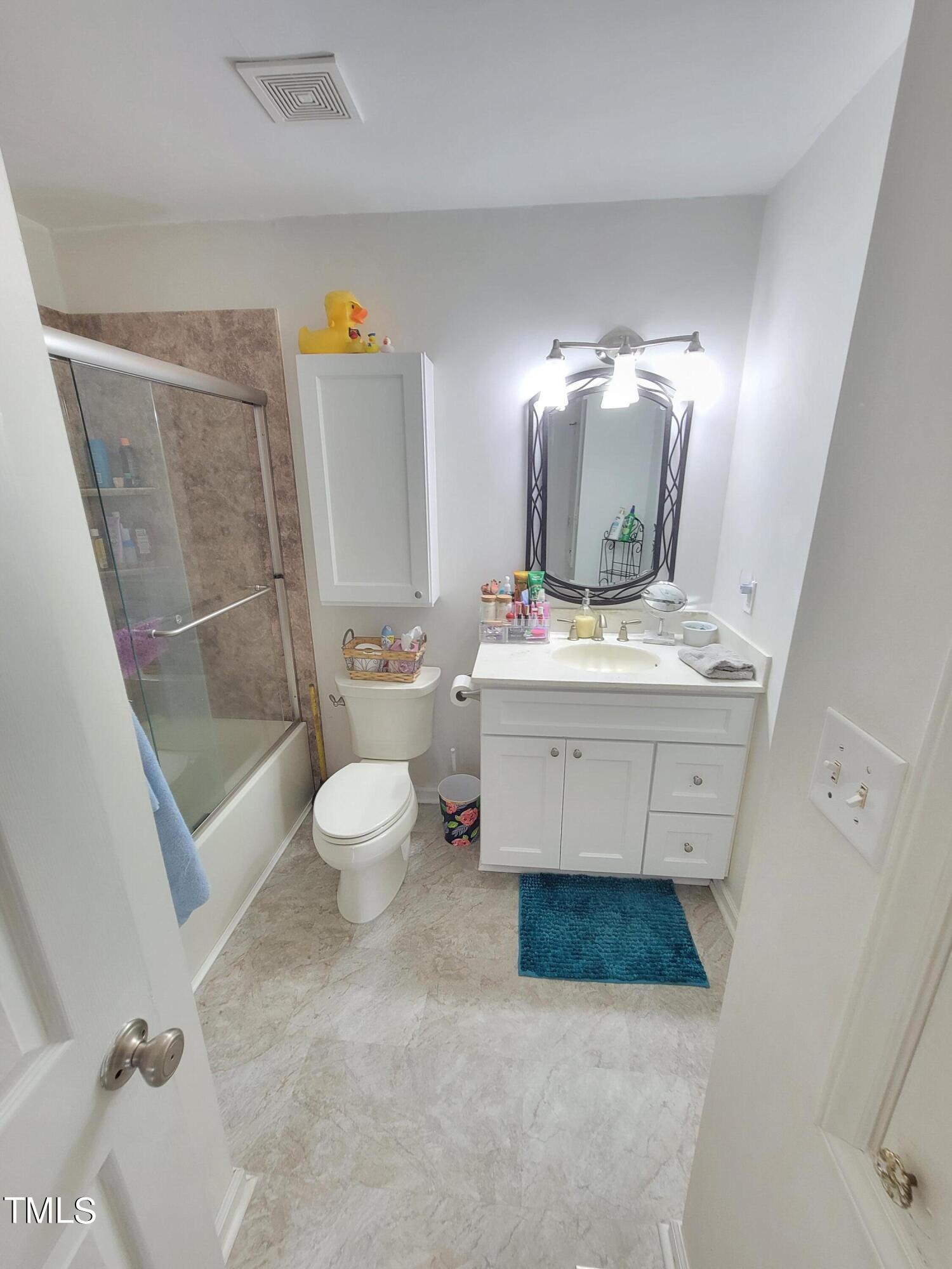 2820 Oak Pointe Lane