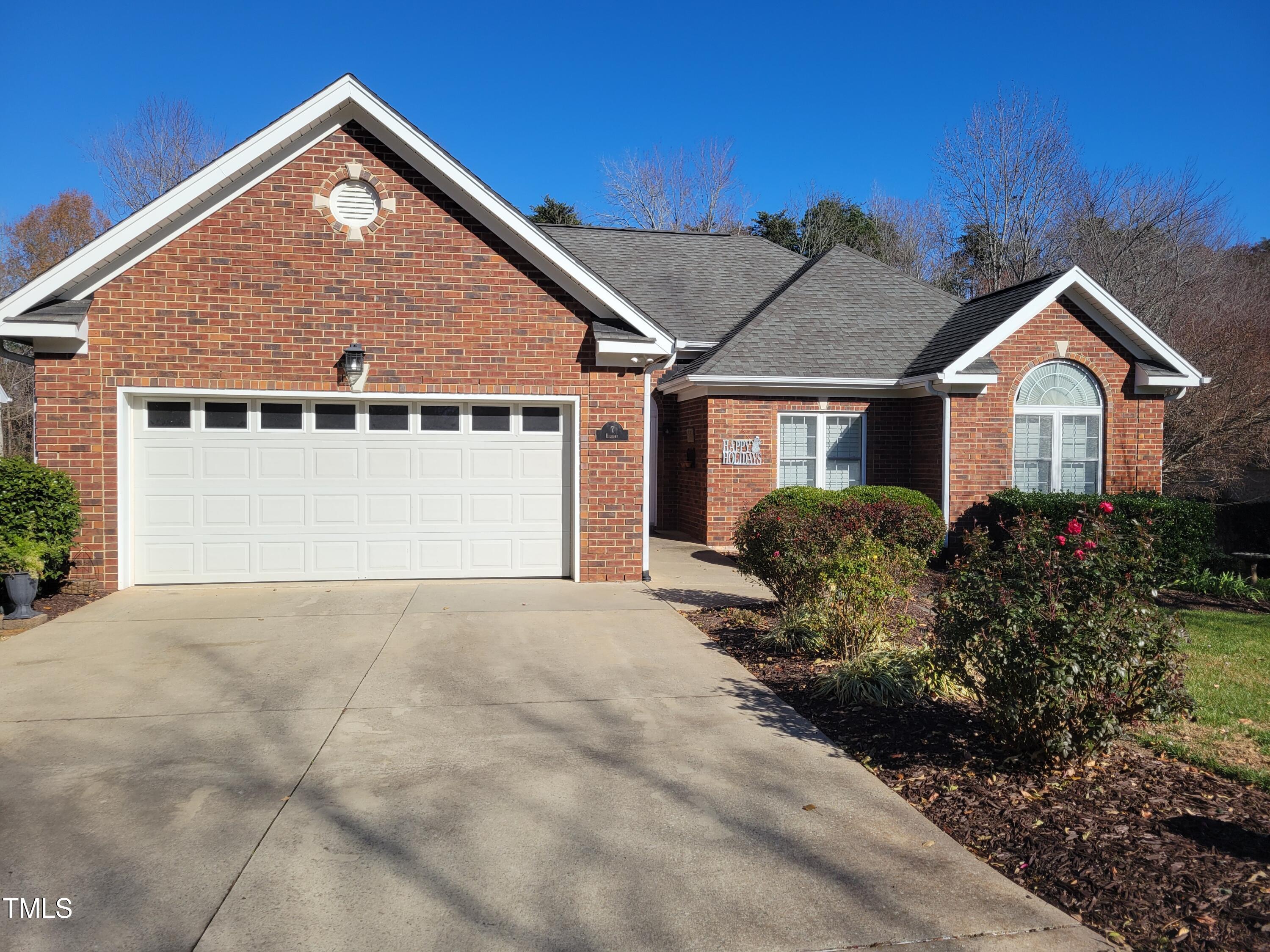 7 Hickory Drive