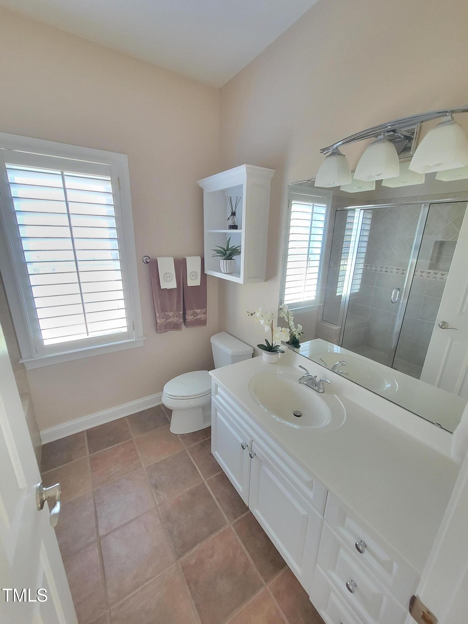 7 Hickory Drive