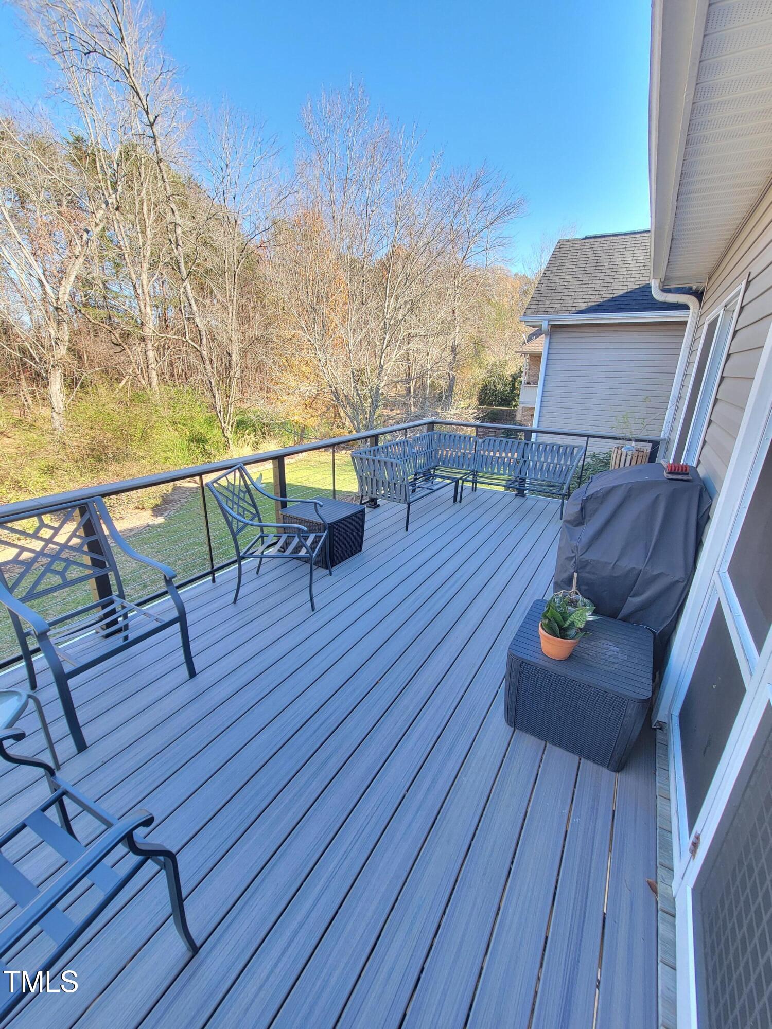 7 Hickory Drive