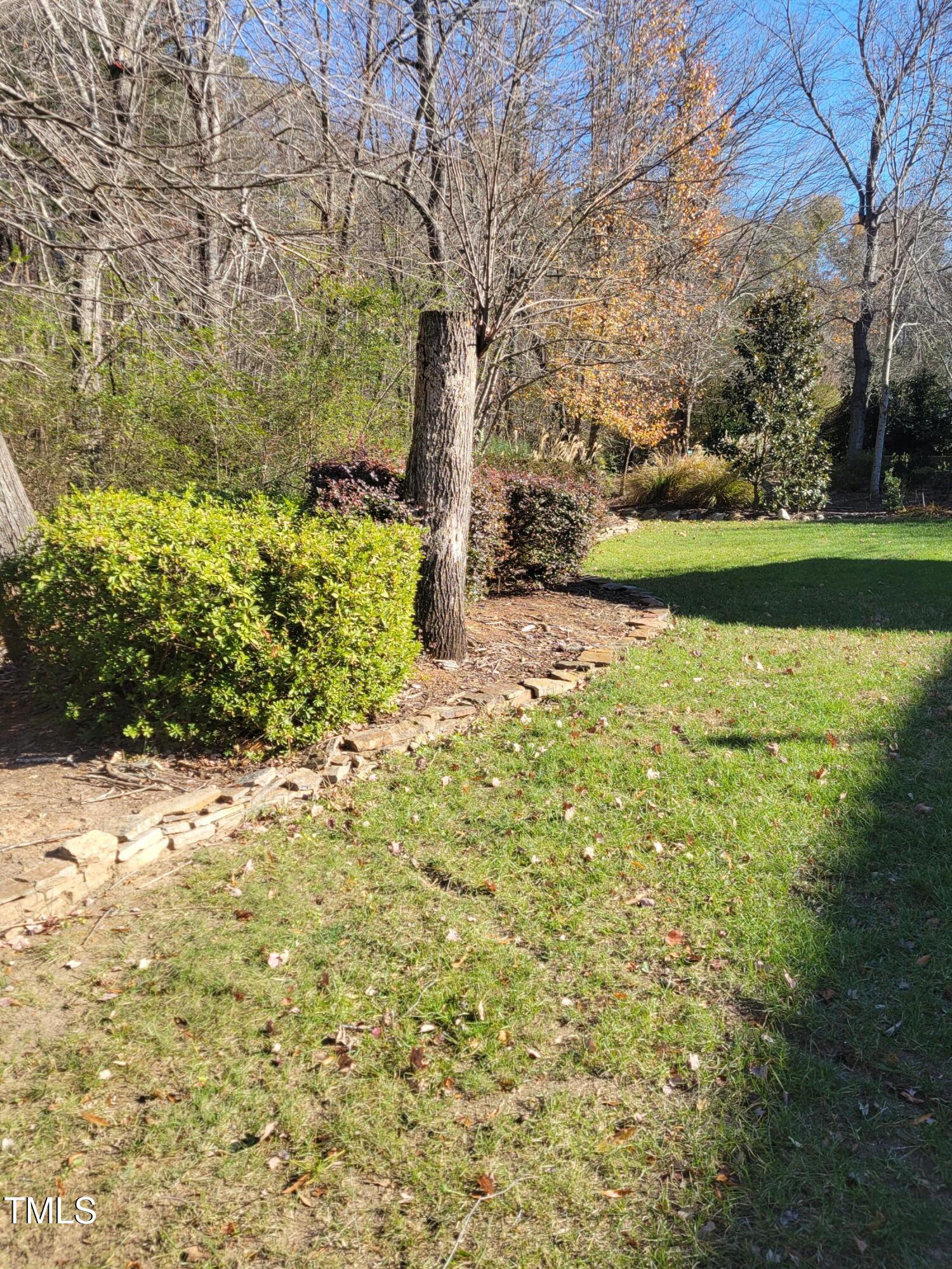 7 Hickory Drive