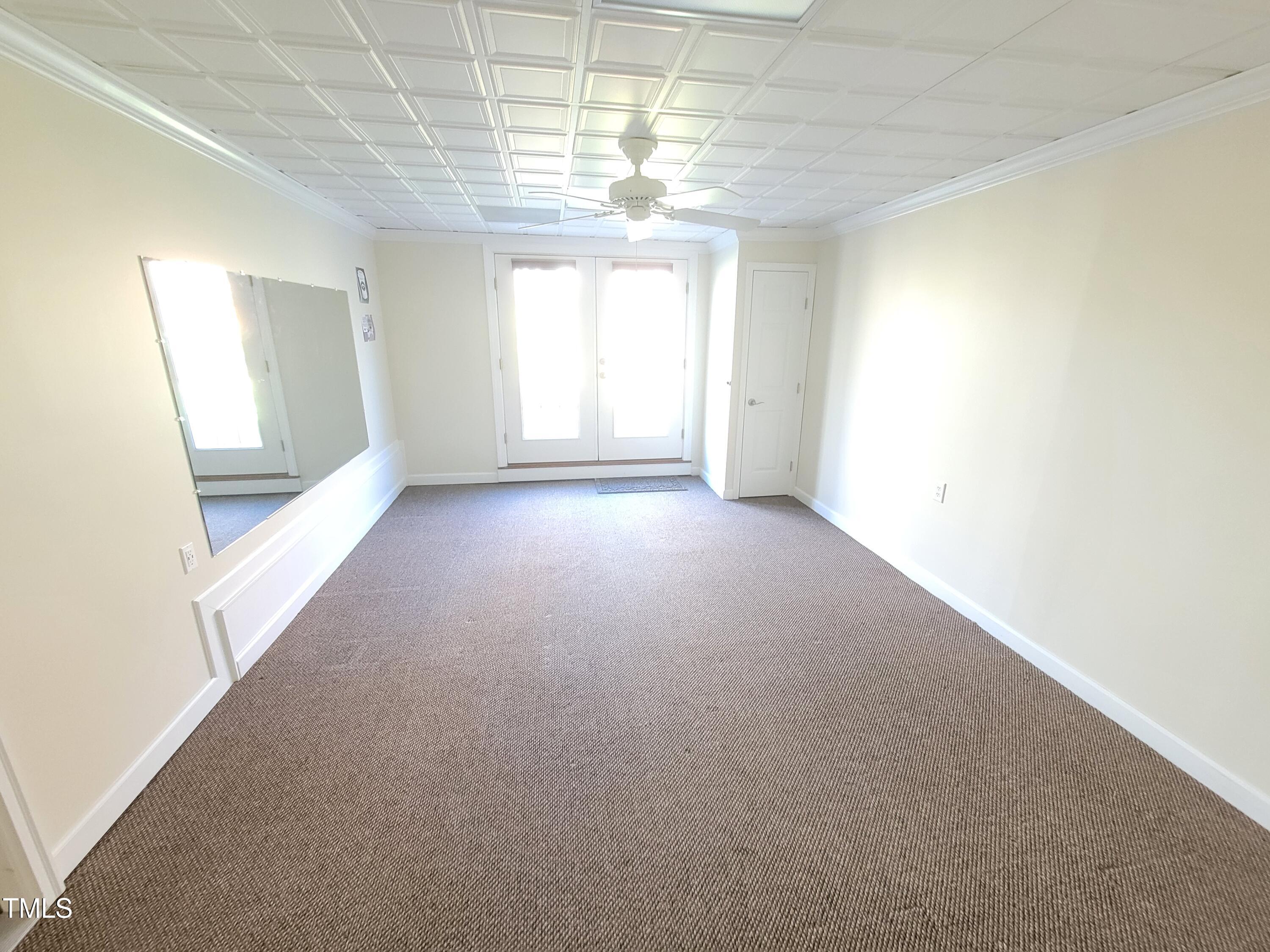 7 Hickory Drive