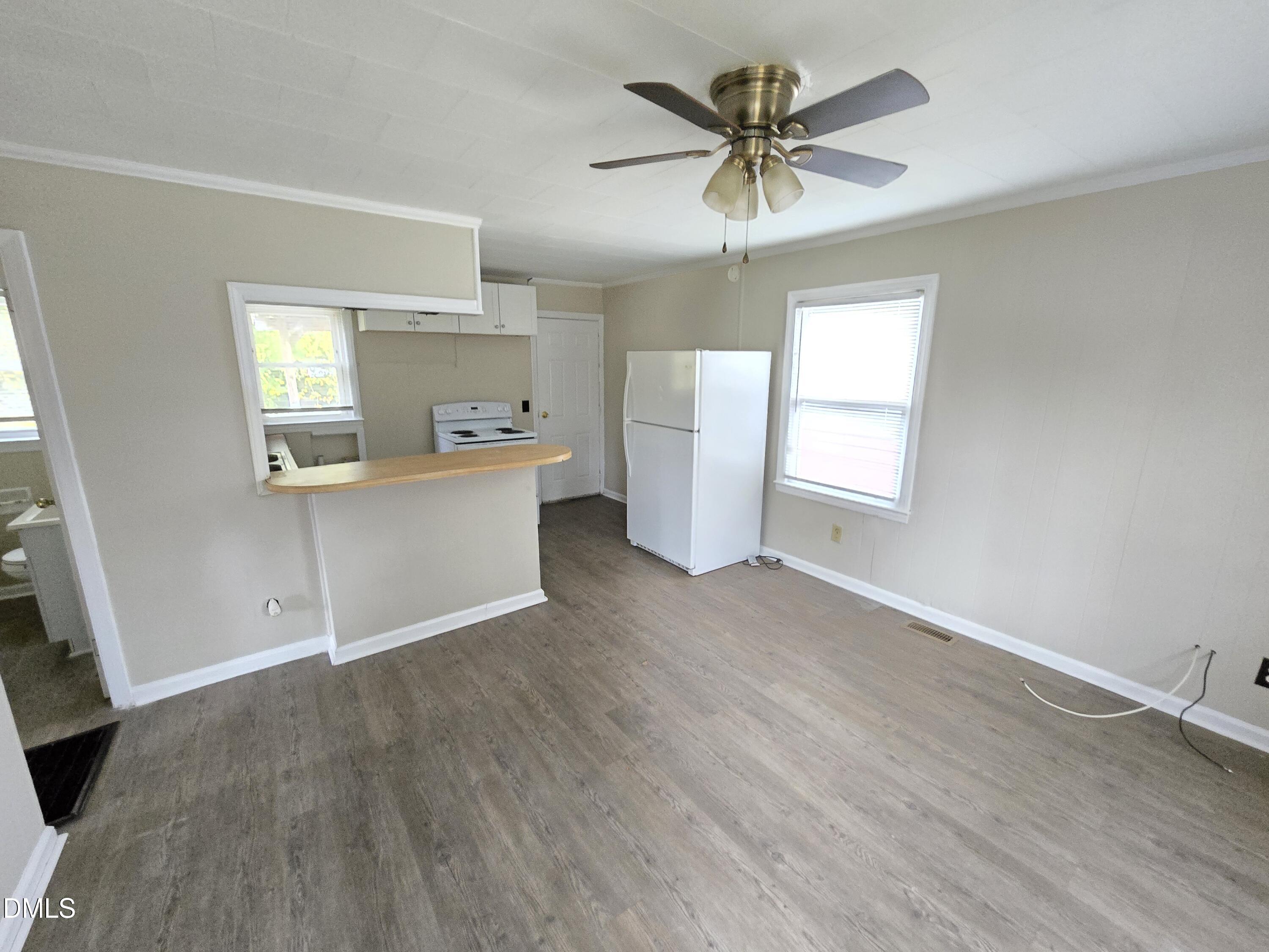 102 W Parker Street, Graham