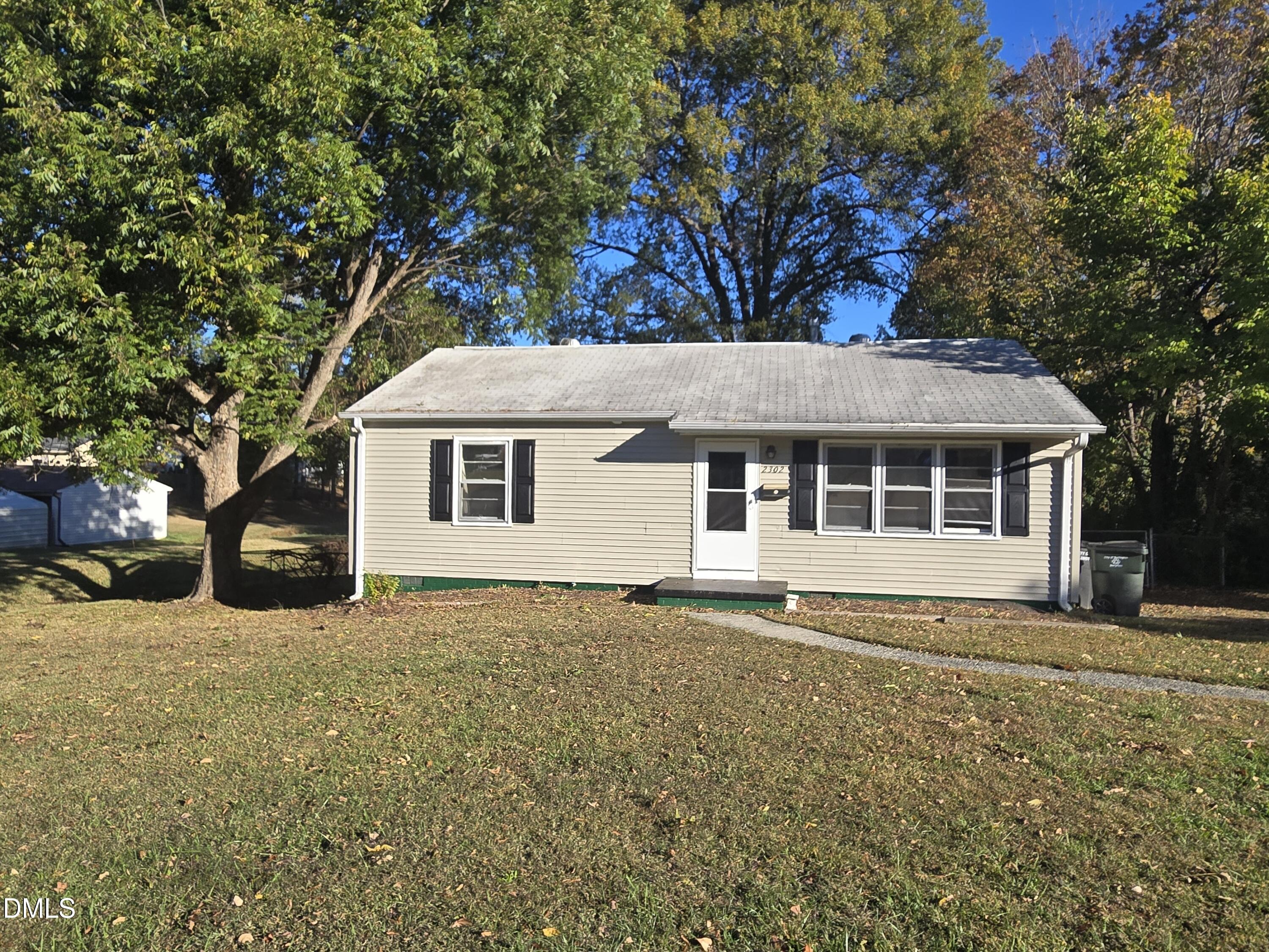 2302 Mckinney Street