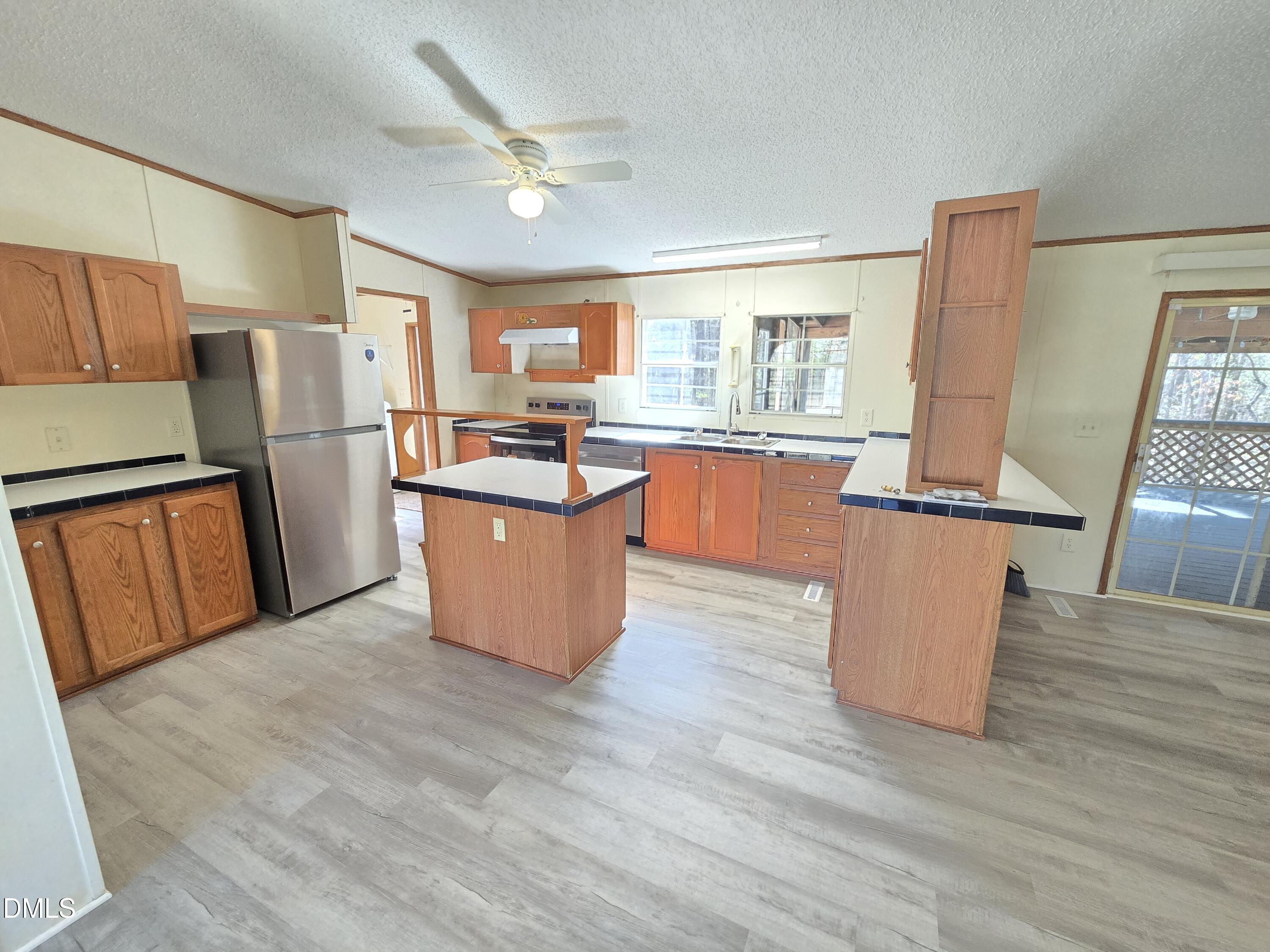 901 George Roberson Lane