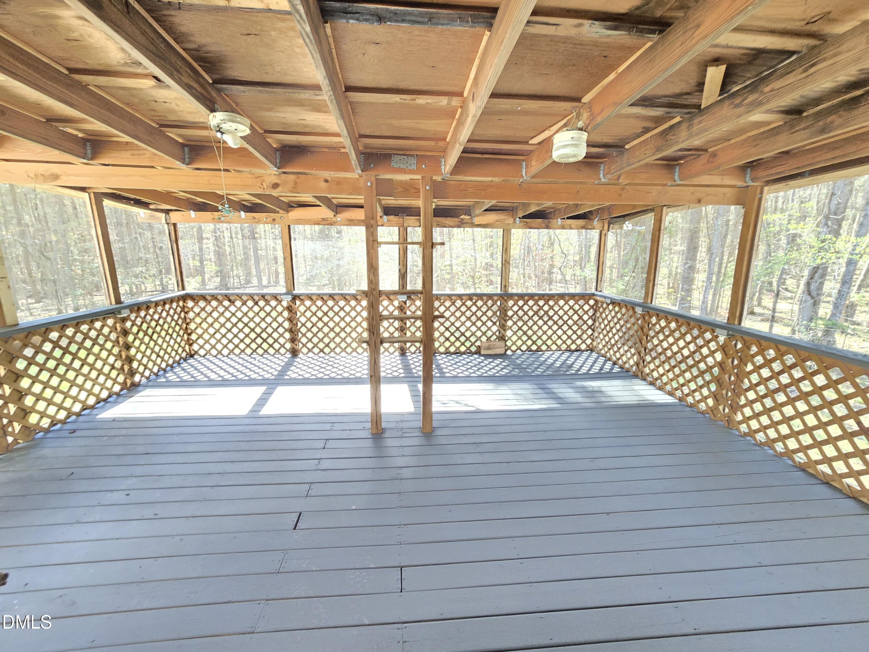 901 George Roberson Lane