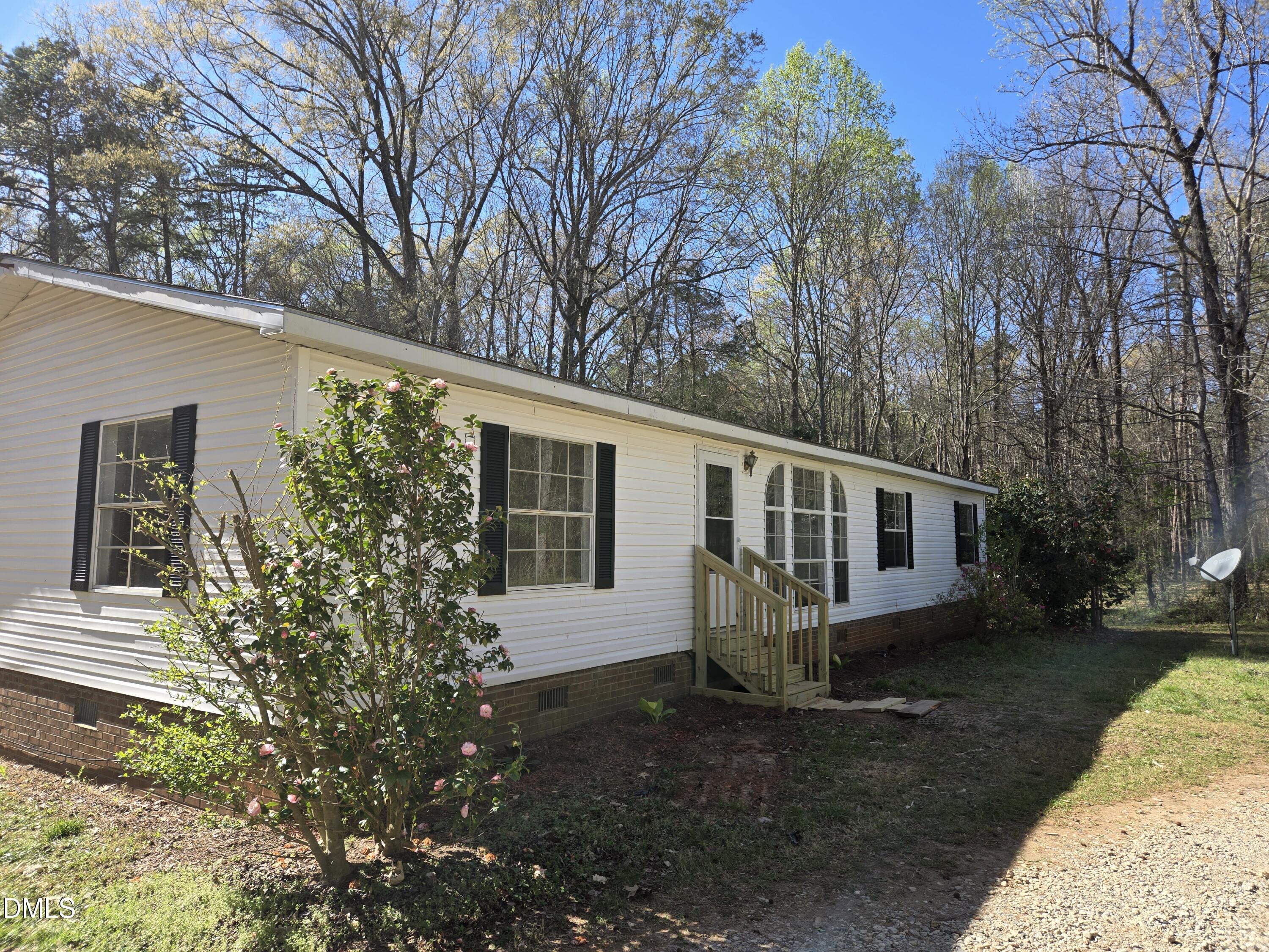 901 George Roberson Lane